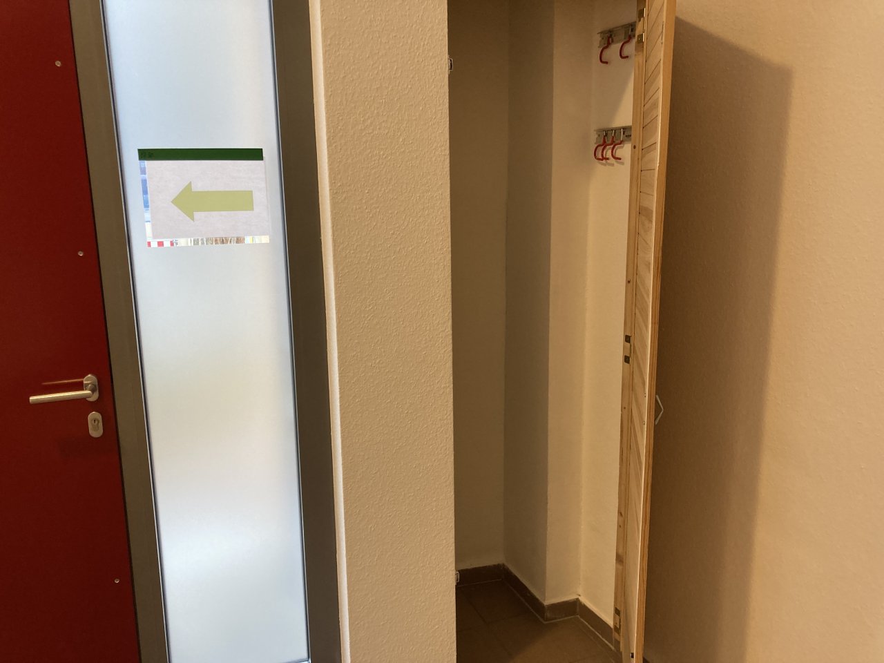 Ab 1.1.27! Zentrumsnahe, moderne Büroräume mit Balkon u. zwei Carport-Stellplätzen!