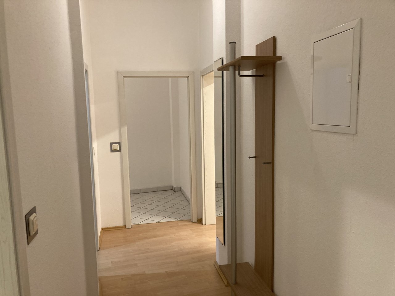 Ab 1.1.27! Zentrumsnahe, moderne Büroräume mit Balkon u. zwei Carport-Stellplätzen!