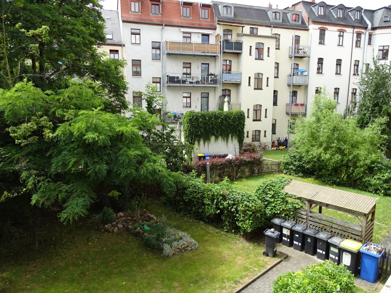 Schöne 2-Raumwhg. in idealer Lage zum Schlobigpark, Parkplätze vor dem Haus!