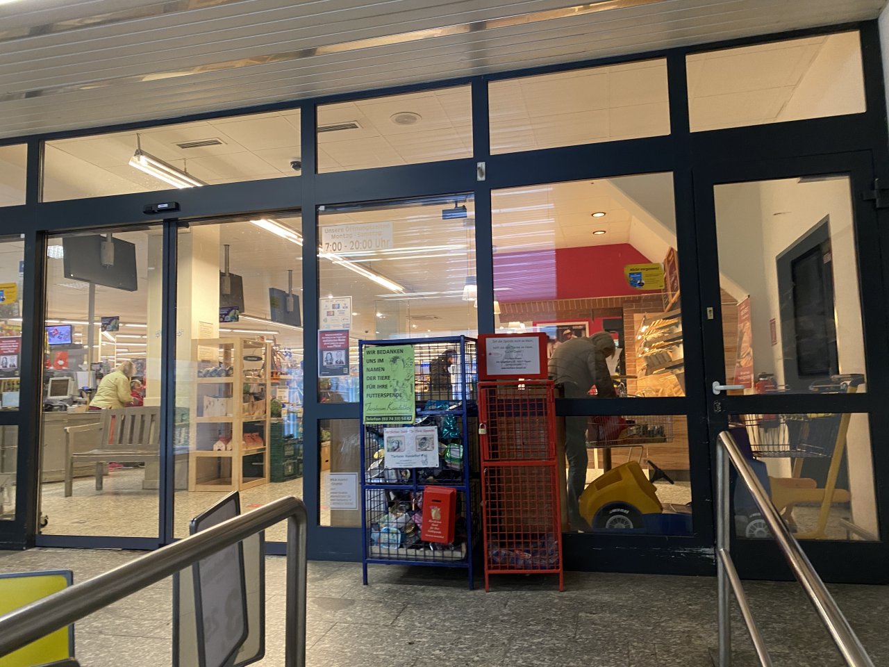 Geschäftshaus im Zentrum von Oelsnitz/V., ca. 3.800 m² Nutzfläche, san-bed. TG, 77 Stpl., Aufzug