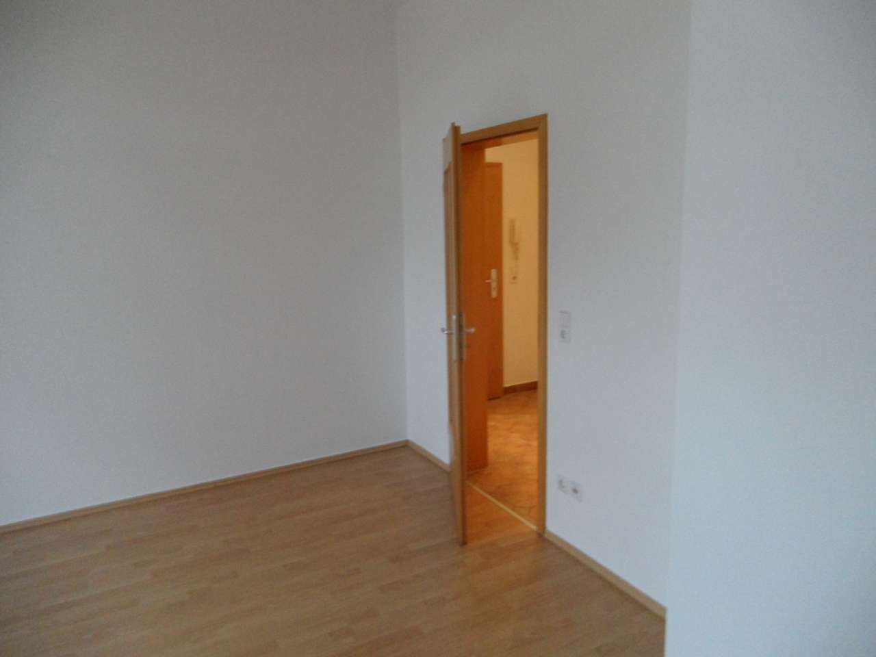 Schöne kleine 1-Zimmer-Wohnung in Bahnhofsnähe - Ideal für Singles und Studenten