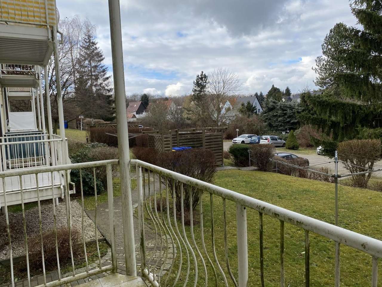 Ab 01.02.2026!!!Zwickau Marienthal Nähe HBK - 2-Raumwohnung mit Einbauküche, Stellplatz und Balkon