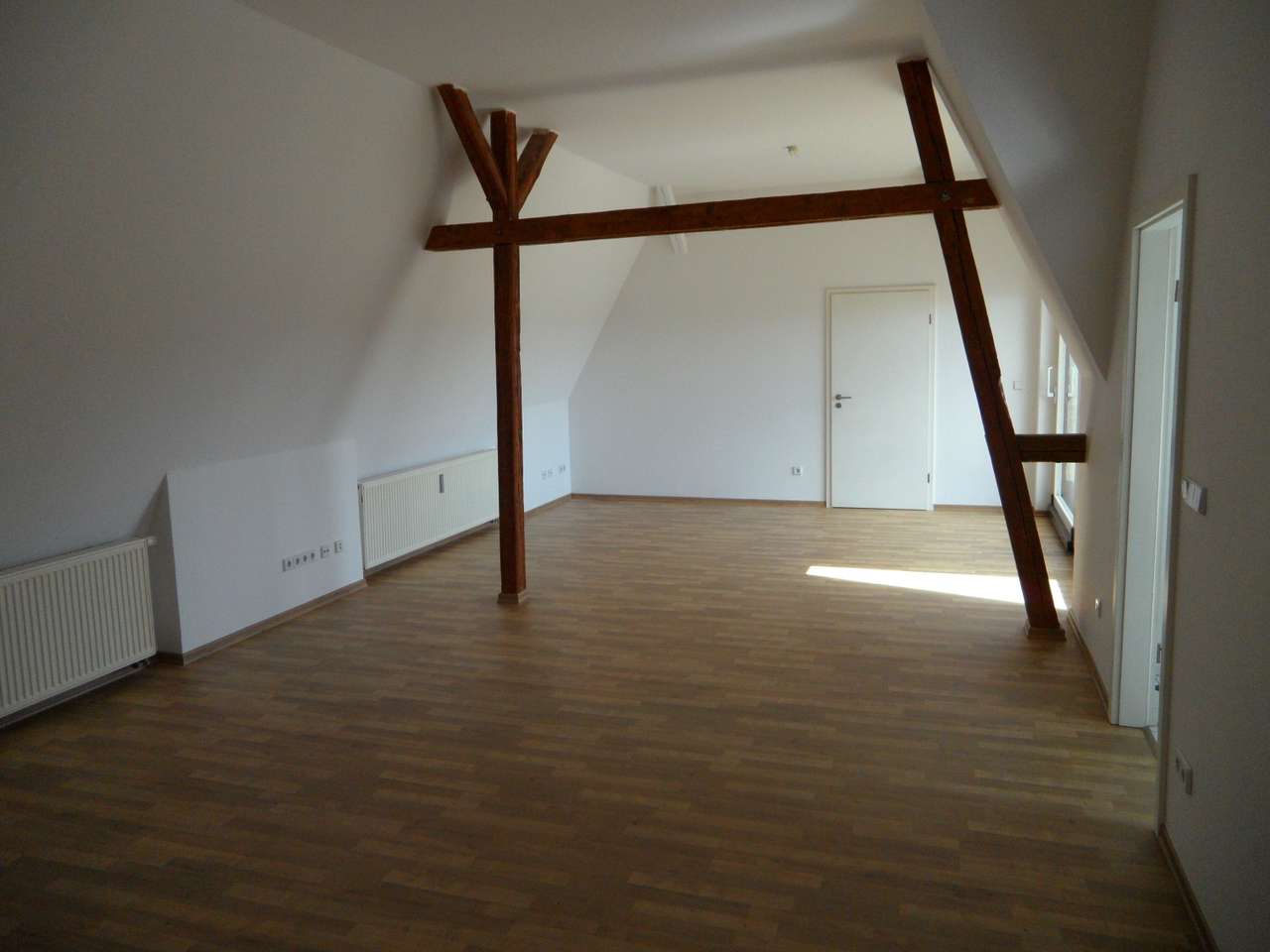 Ab 1.11.! Tolle, zentrumsnahe 4-Raumwhg. mit Dachterrasse!
