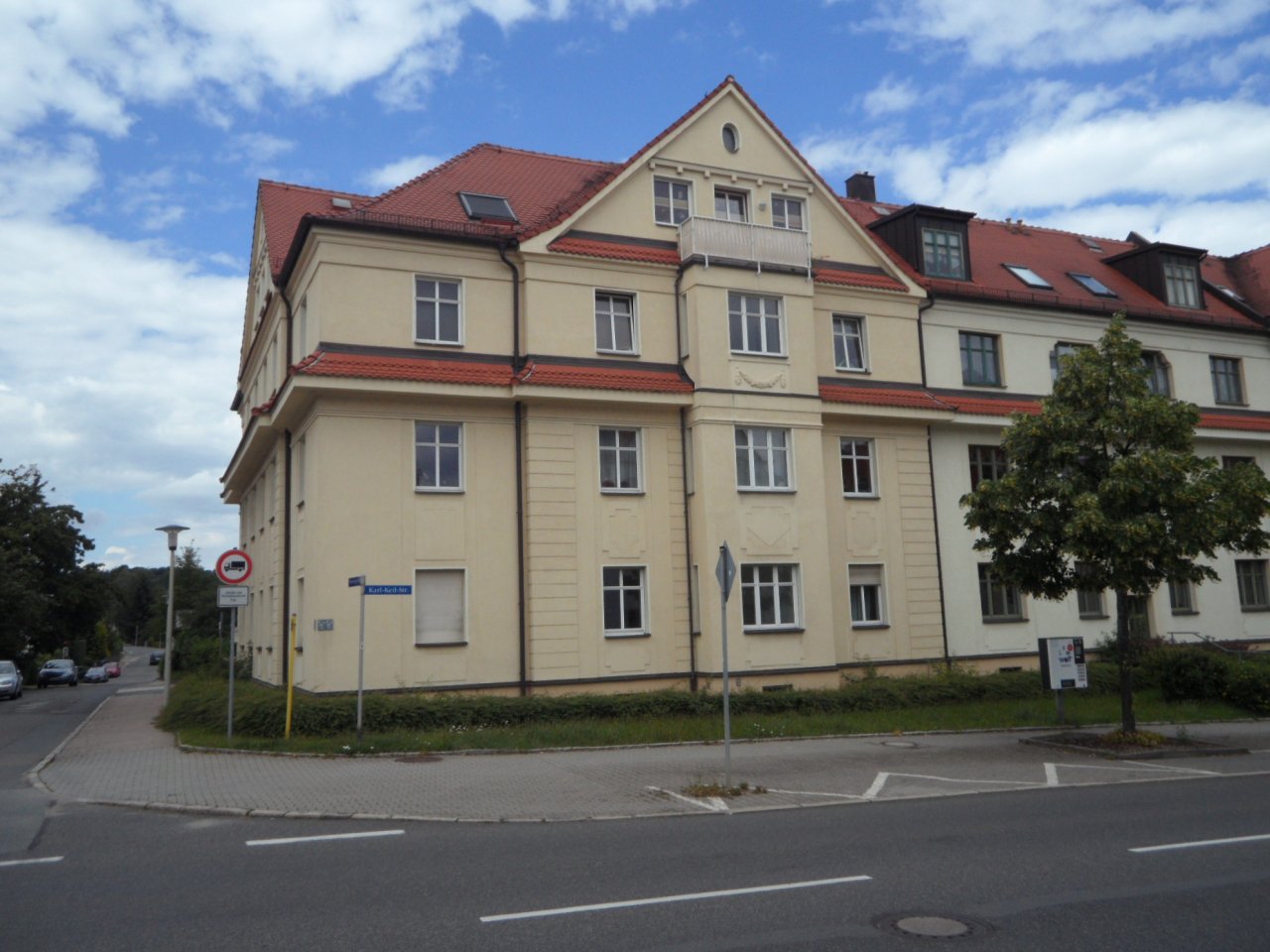 Ab 1.1.27! Helle 1-Raumwohnung mit EBK in Marienthal - Nähe HBK