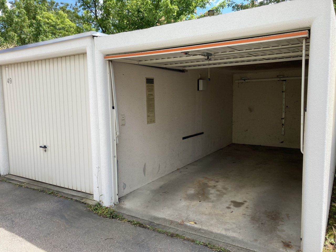 Ab 1.11.! Wohnen im Grünen - 2-Zimmer-Maisonette mit Loggia und Garage!