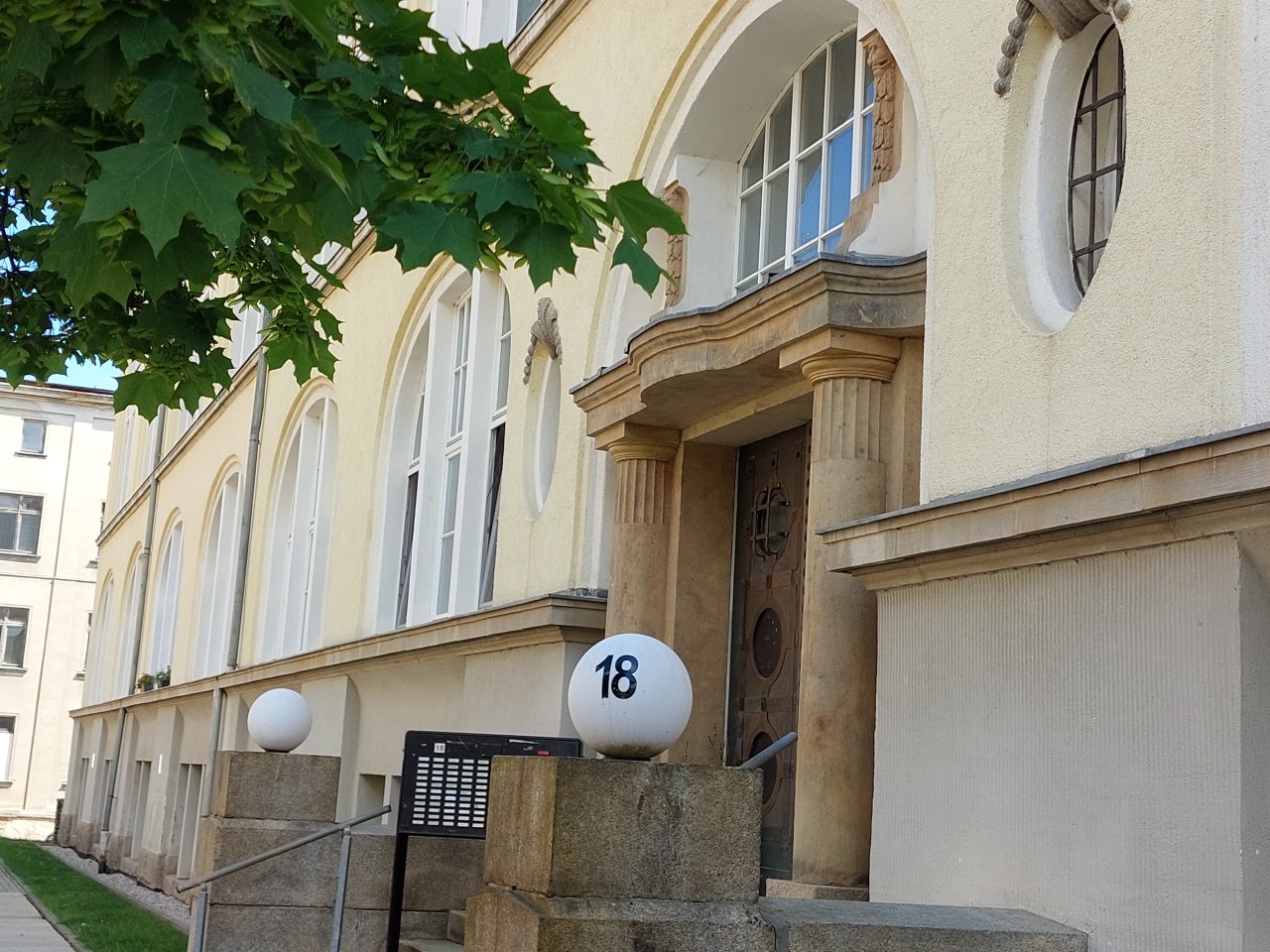 Attraktives Apartement in ehemaliger Textilfabrik, mit Aufzug, zentrumsnah, Denkmalschutz!