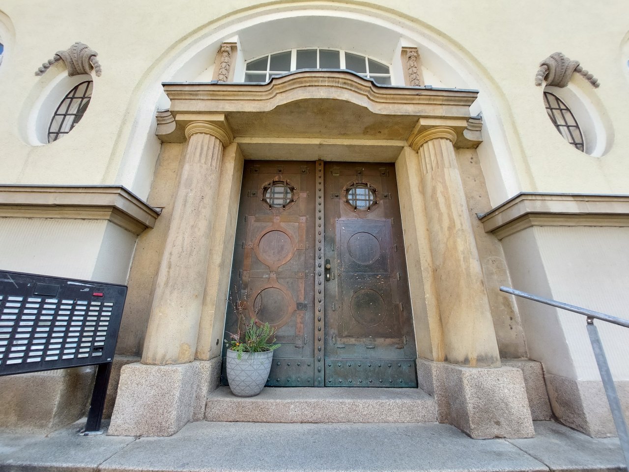 Attraktives Apartement in ehemaliger Textilfabrik, mit Aufzug, zentrumsnah, Denkmalschutz!