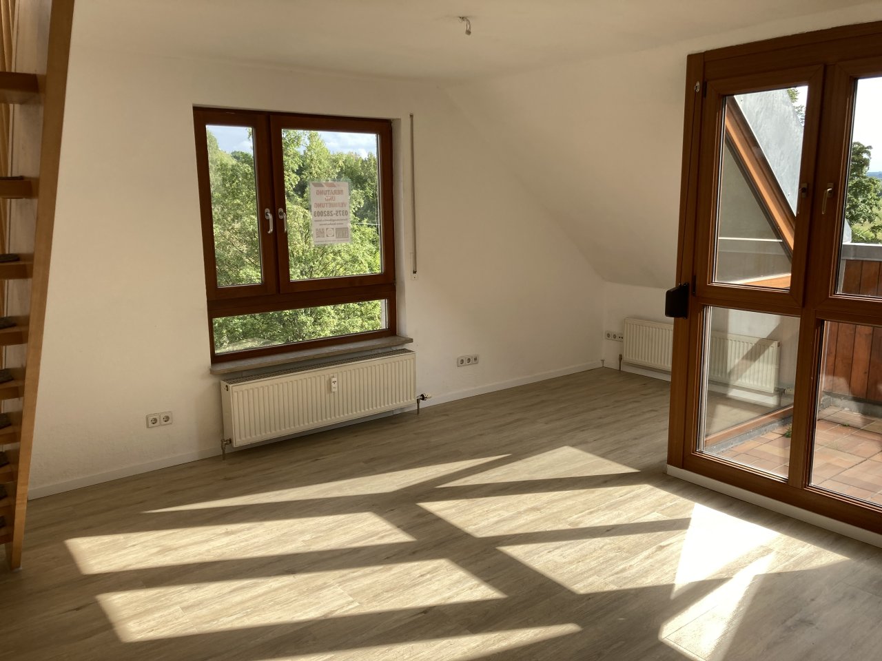 Ab 1.11.! Wohnen im Grünen - 2-Zimmer-Maisonette mit Loggia und Garage!