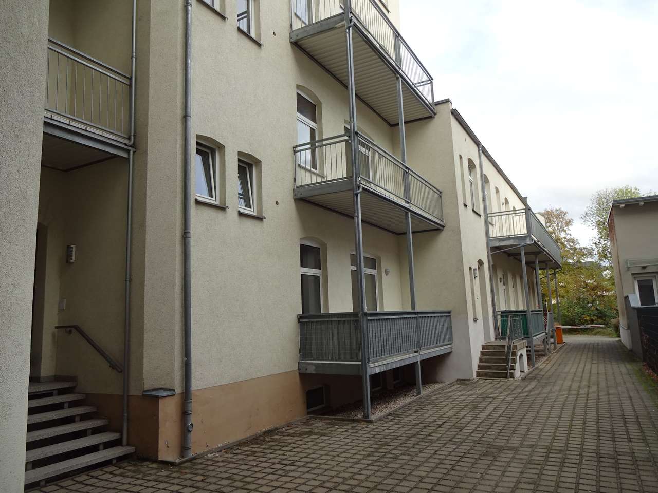 Ab 1.12.! Moderne 1-Raumwohnung mit Balkon u. EBK im Herzen von Zwickau