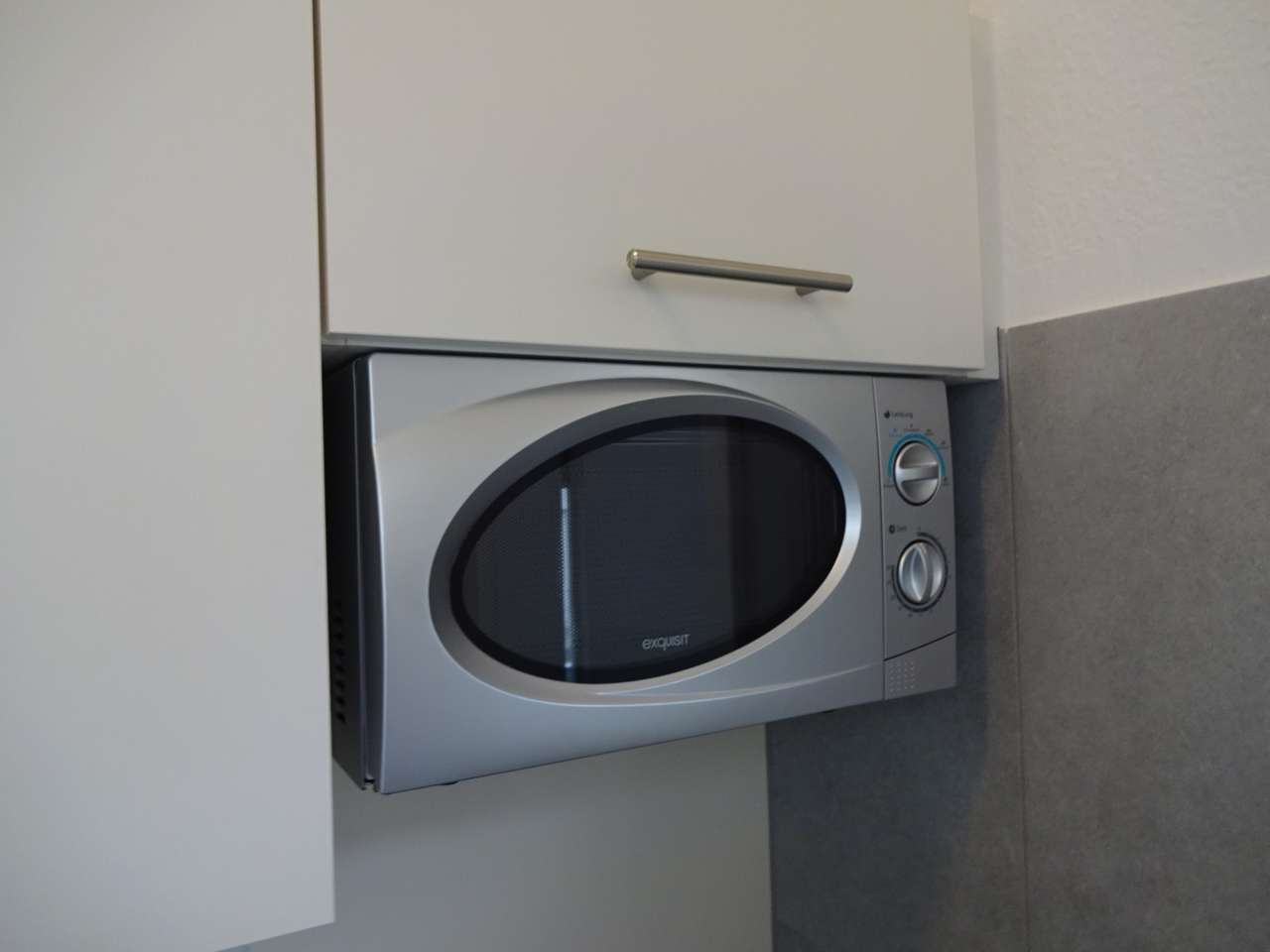Ab 1.12.! Moderne 1-Raumwohnung mit Balkon u. EBK im Herzen von Zwickau