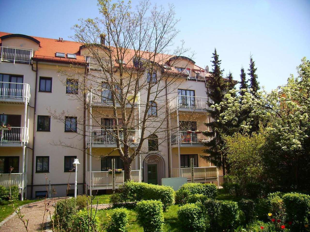 *Ab 1.12. - Gemütliche 2-Raumwohnung mit Balkon in beliebter Wohnlage; Nähe HBK*