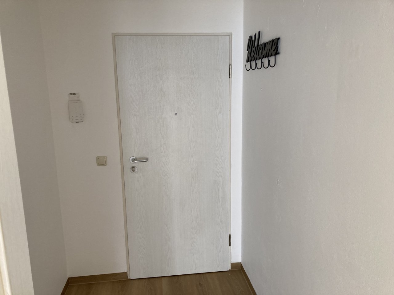 Ab 01.08.26! 1-Raum WE mit Balkon, Einbauküche und Tiefgaragenstellplatz in ruhiger Seitenstraße