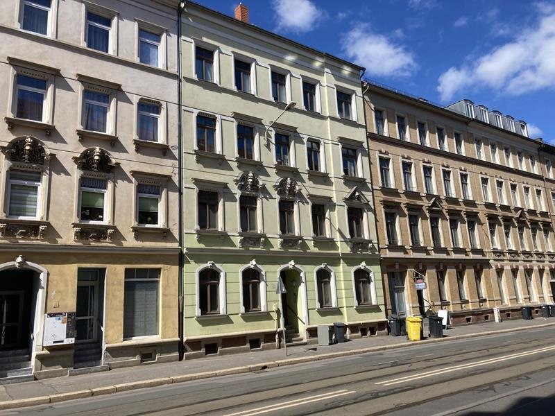Schöne 2-Raum-Wohnung im EG mit Laminat/Fliesen und Balkon! Vermietet!
