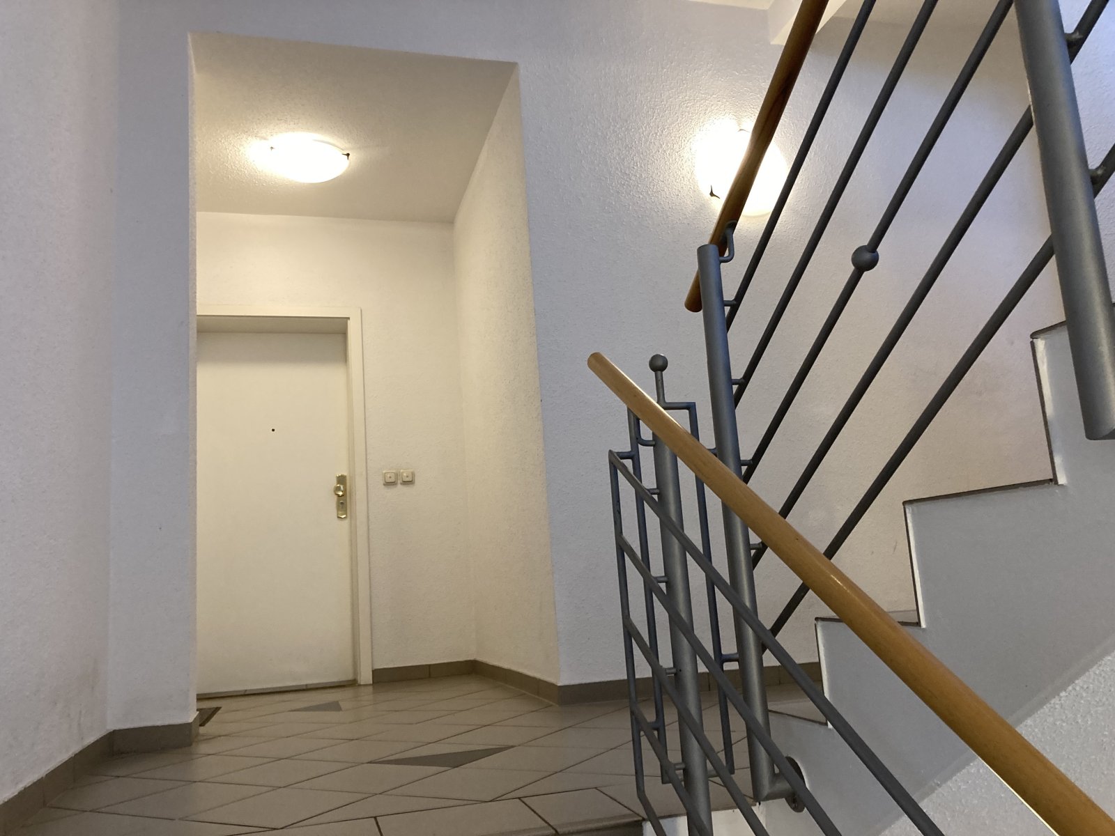 Ab 1.1.27! Helle 1-Raumwohnung mit EBK in Marienthal - Nähe HBK