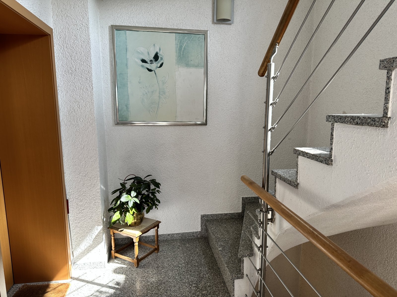 Wohnungspaket - 2 Wohnungen, davon 1 WE vermietet, mit Garage in ruhiger Lage! Nähe VW Mosel!