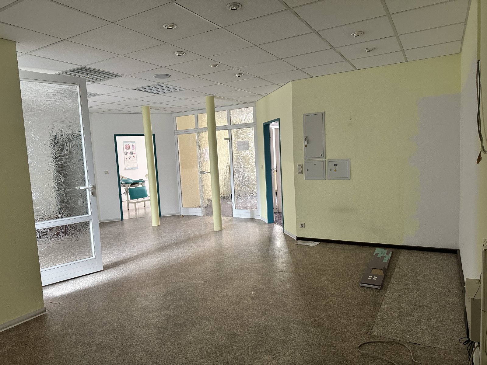 Gewerbe + Wohnen in 1A-Lage! Direkt neben Zwickau Arcaden! Mit Dachterrasse