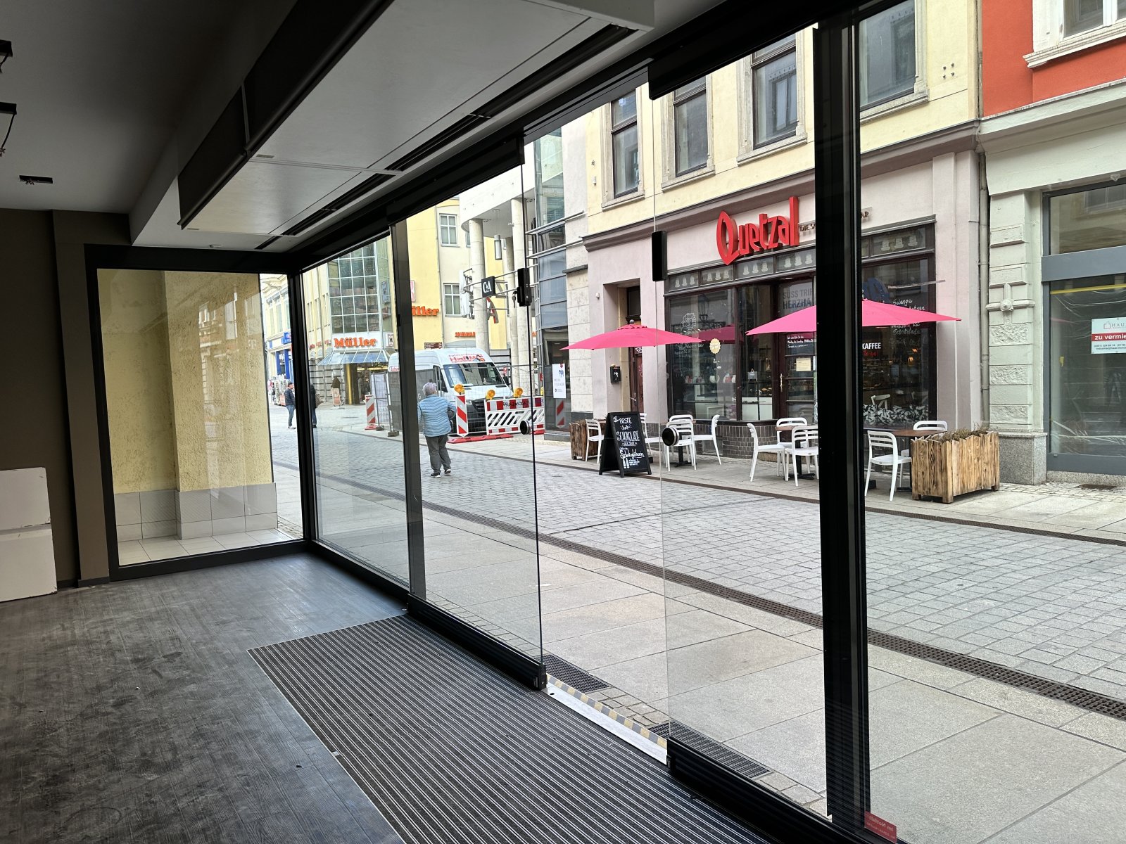 Gewerbe + Wohnen in 1A-Lage! Direkt neben Zwickau Arcaden! Mit Dachterrasse