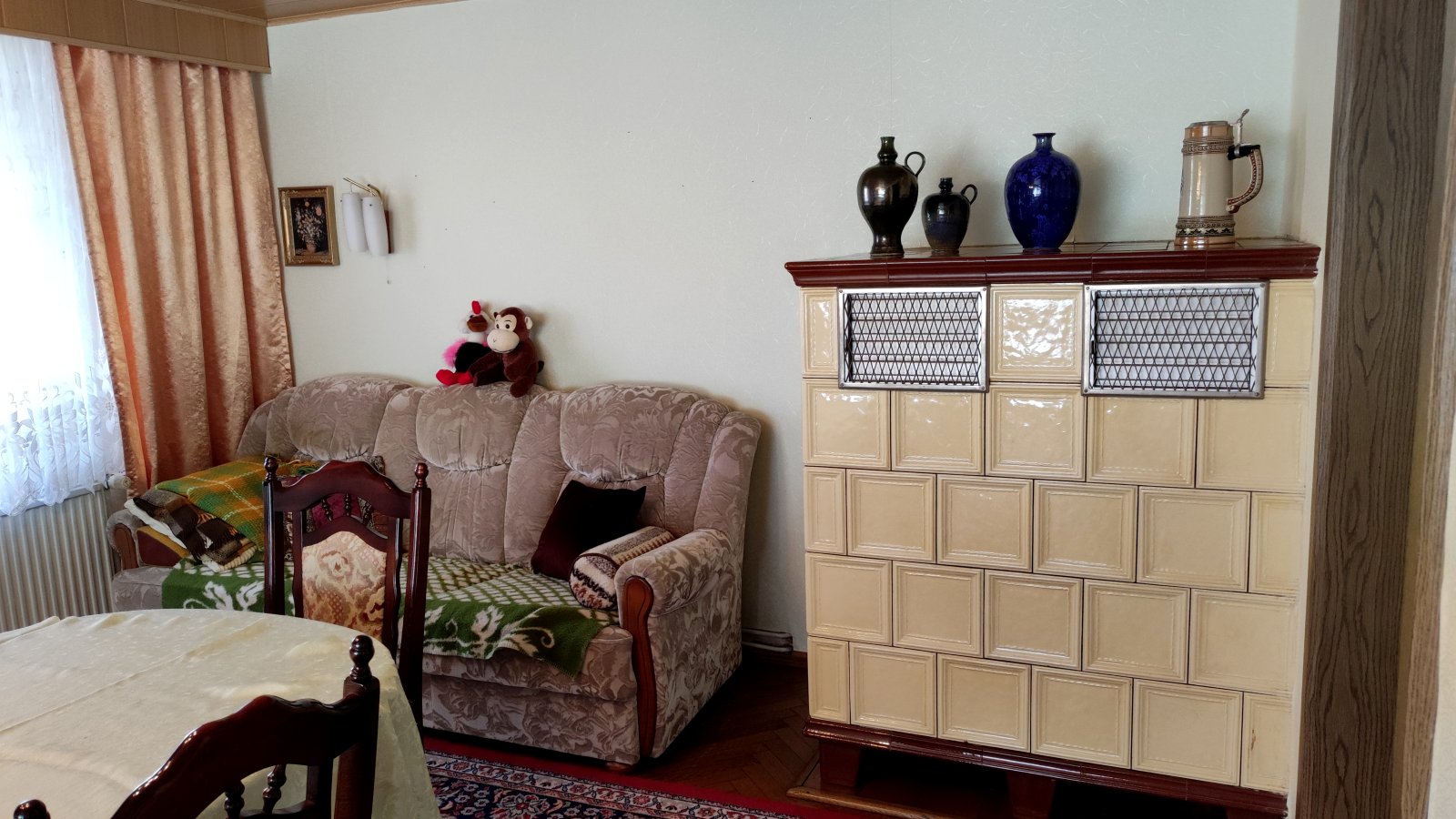 Sanierungsbed. Wohnhaus mit denkmalgeschütztem Wirtschaftsgebäude + Garage