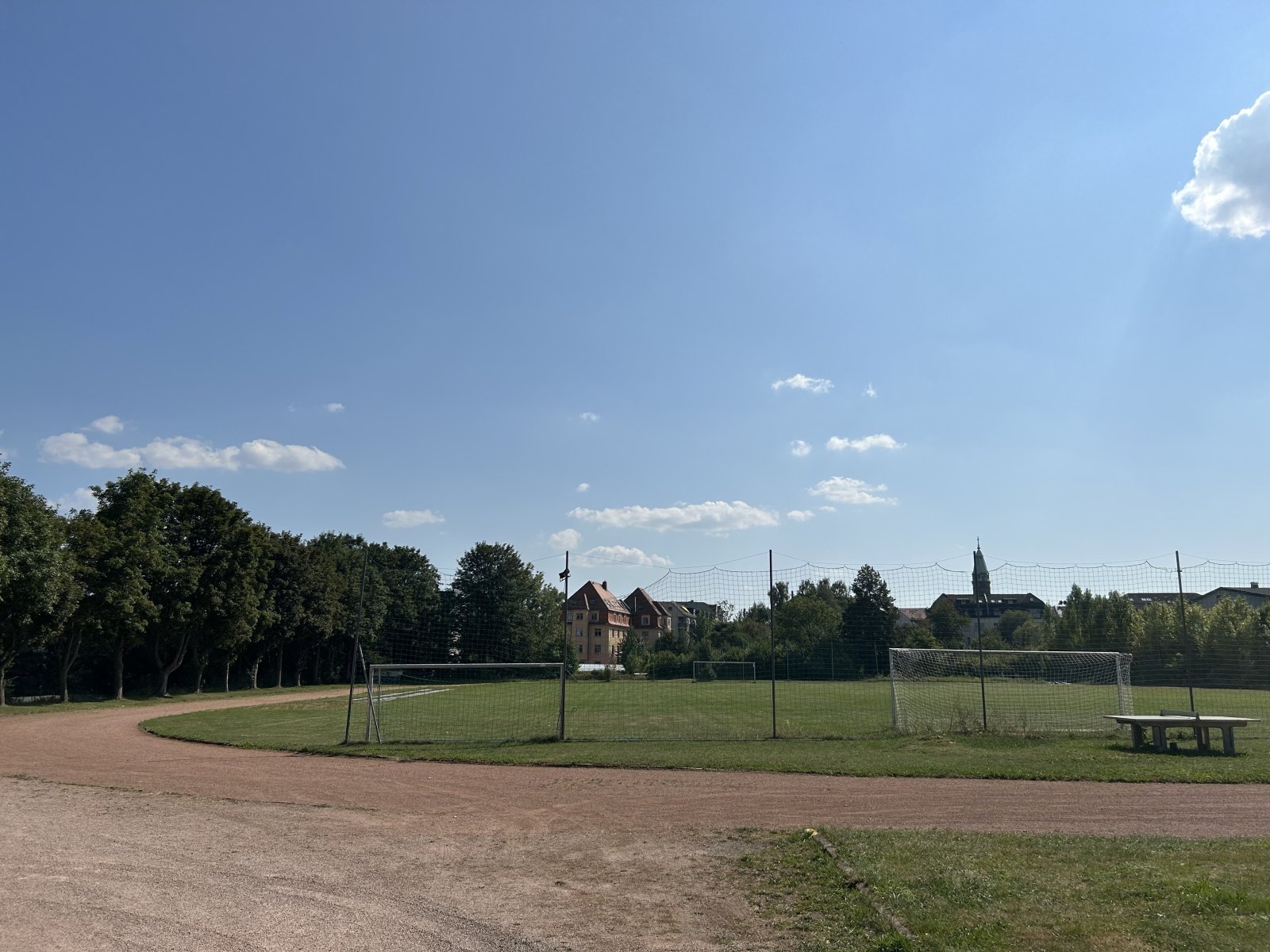 Zentrumsnahe 2-Raum-Whg.! Tageslichtbad, Balkon mit Blick ins Grüne; Vermietet!