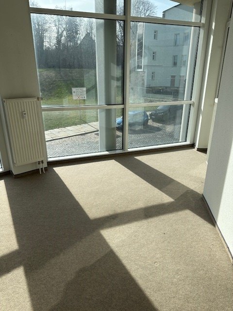 Büro/Praxis in günstig gelegenem WGH, Neubau 1996, 1.OG, ca. 125 m², Balkon, Modernisierungsbedarf