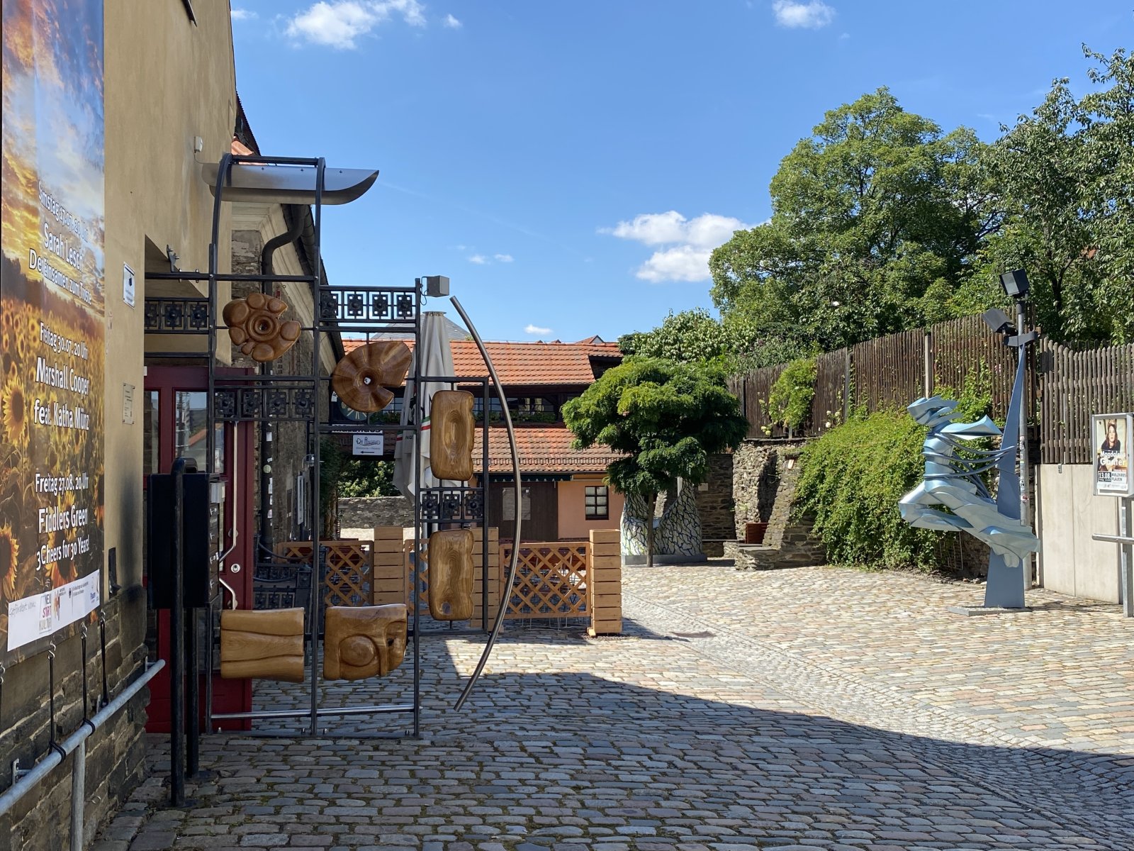 Schöne 2-Raum-Wohnung mit Balkon, EBK und Tageslichtbad in Plauen! Vermietet