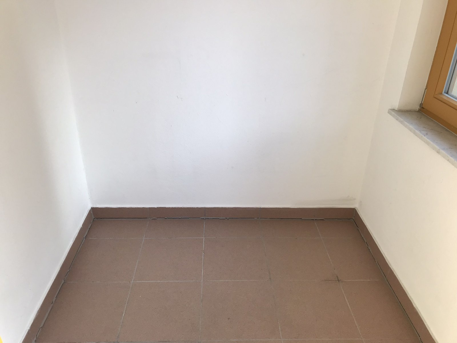 Helle, freundliche 2-Raum-Wohnung mit Balkon und Abstellraum!