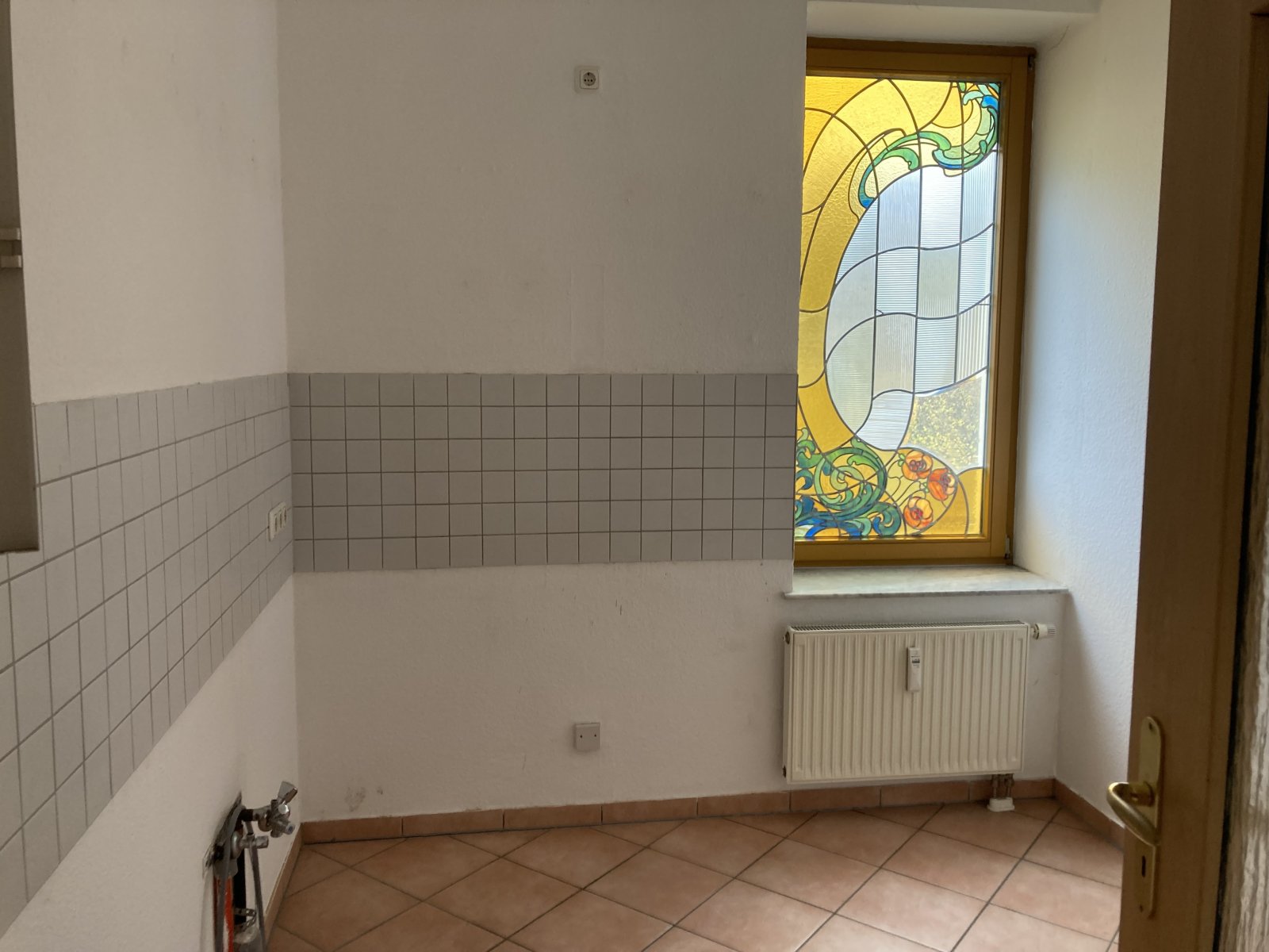 Helle, freundliche 2-Raum-Wohnung mit Balkon und Abstellraum!