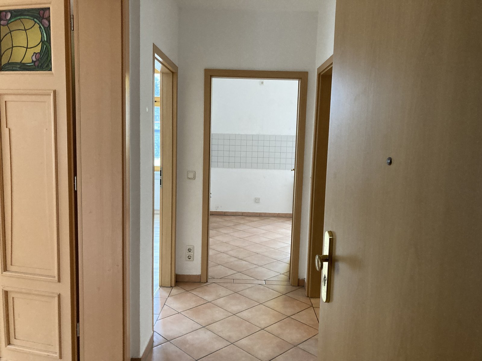 Helle, freundliche 2-Raum-Wohnung mit Balkon und Abstellraum!