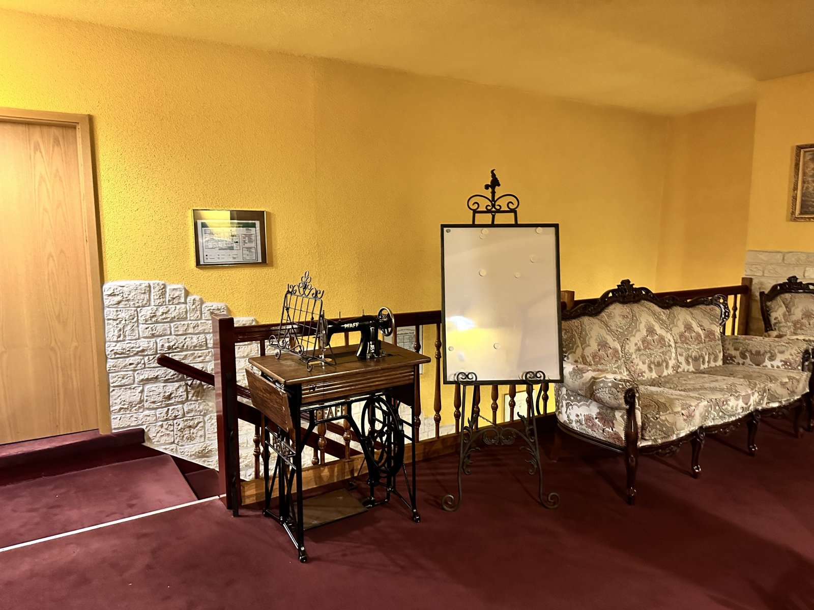 Ehem. Parkhotel mit 19 Zimmern + viele Extras + herrlicher Fernblick, Denkmalschutz