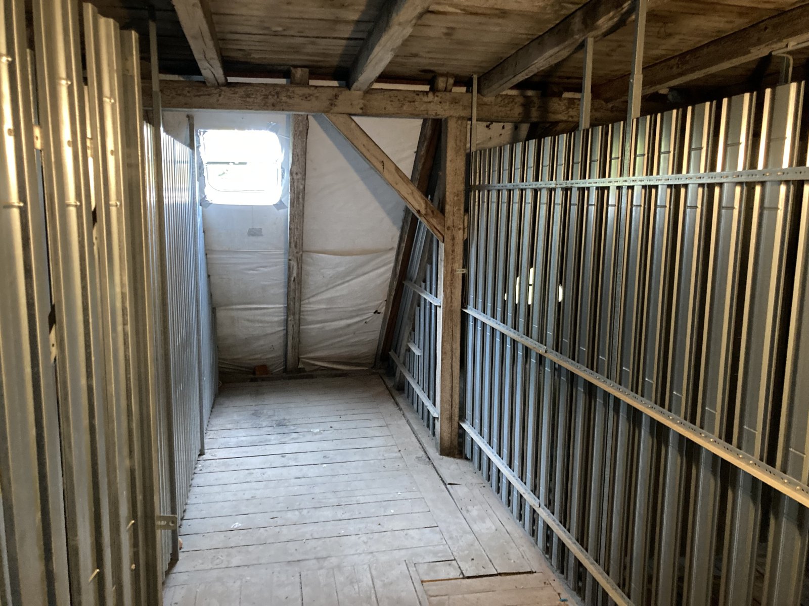 Vermietete 2-Raum-Wohnung mit Balkon in attraktiver Lage!