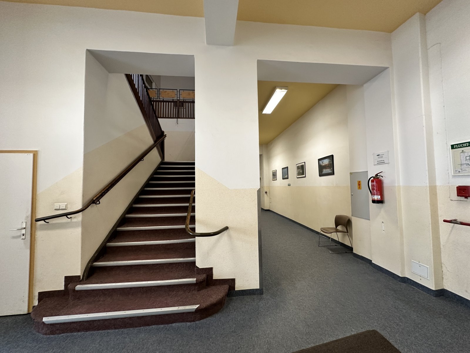 Ehem. MVZ, 42 Stellpl., unvermietet, Denkmalschutz, Sanierungsbedarf