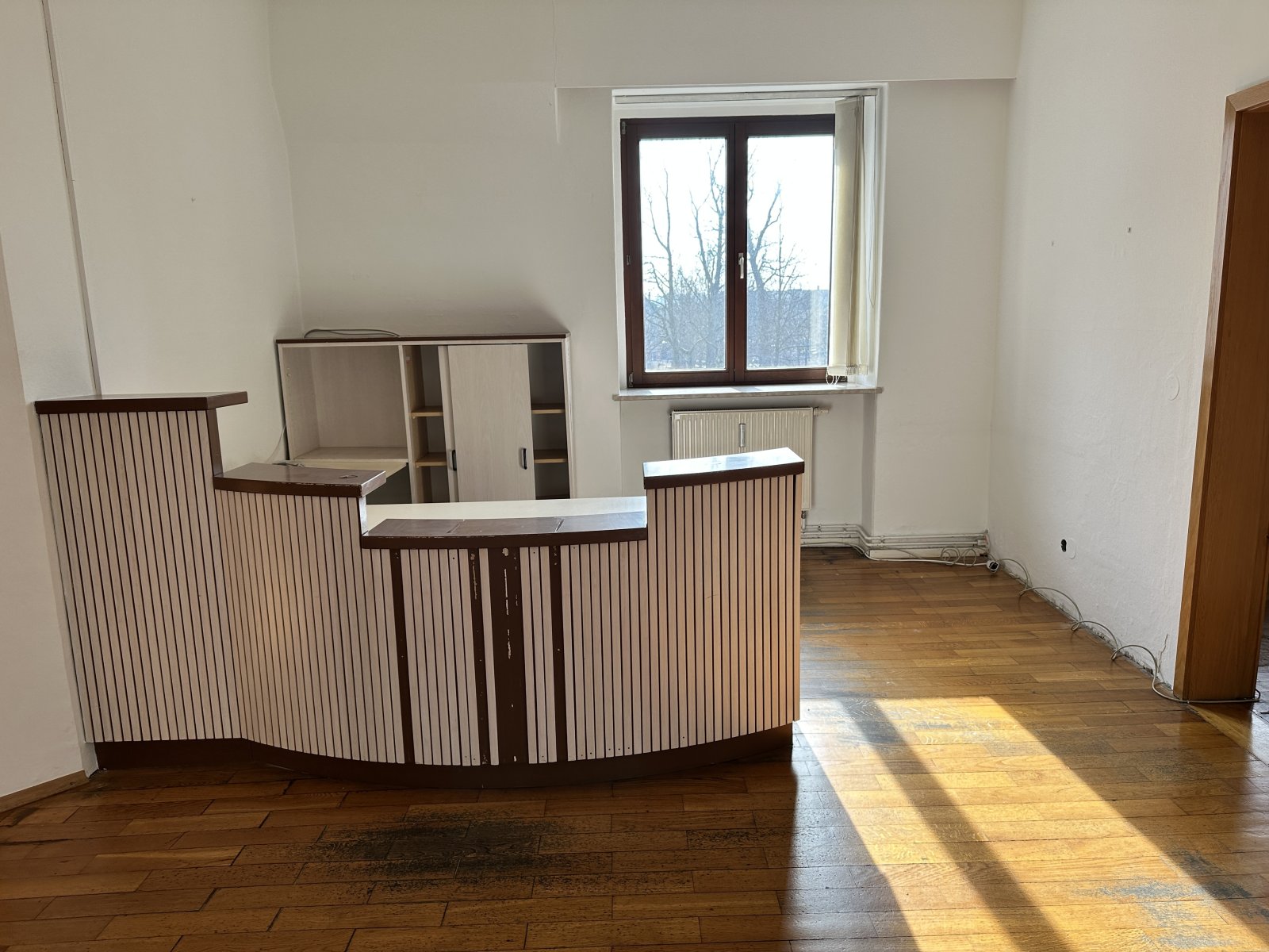 Ehem. MVZ, 42 Stellpl., unvermietet, Denkmalschutz, Sanierungsbedarf