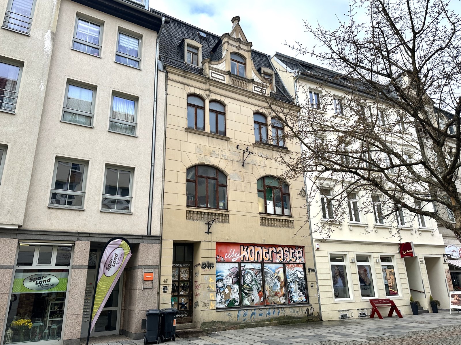 WGH im Zentrum Zwickaus mit Erweiterungspotential, Komplettsanierung erforderlich, Denkmalschutz!