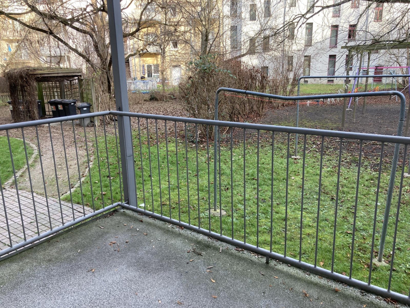 Vermietete 3-Raum-Whg. mit Balkon in unmittelbarer Nähe zum Neumarkt!