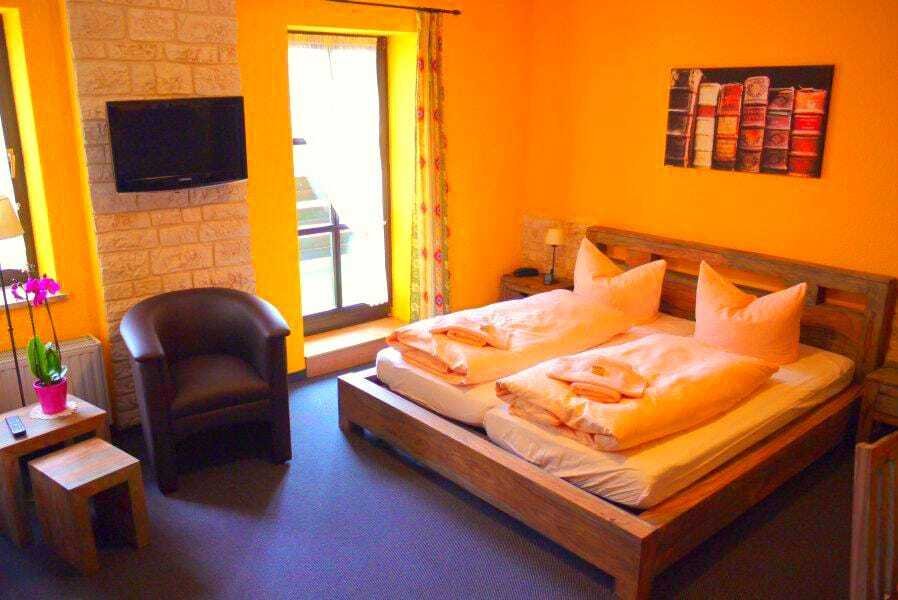 Ehem. Parkhotel mit 19 Zimmern + viele Extras + herrlicher Fernblick, Denkmalschutz