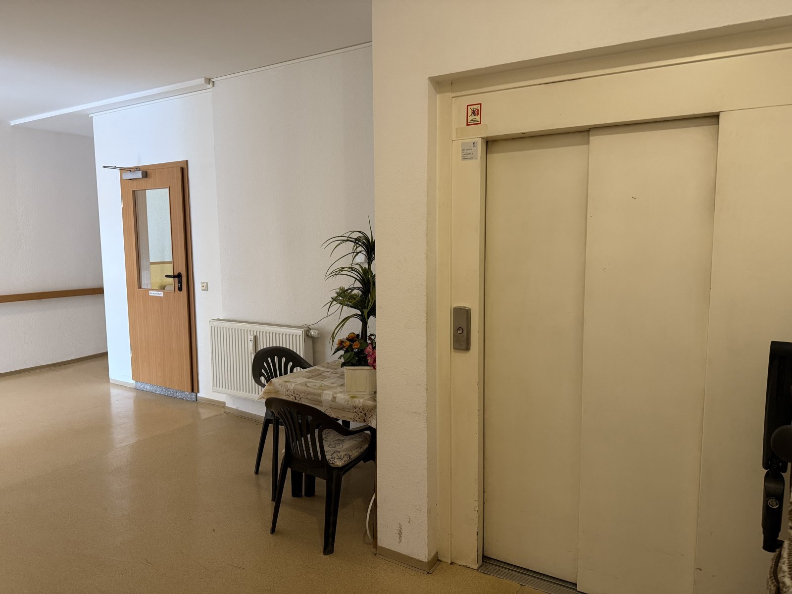 Zentrumsnah! 1,5-Raum-Whg. mit Balkon + Fahrstuhl / rollstuhlgerecht; vermietet!