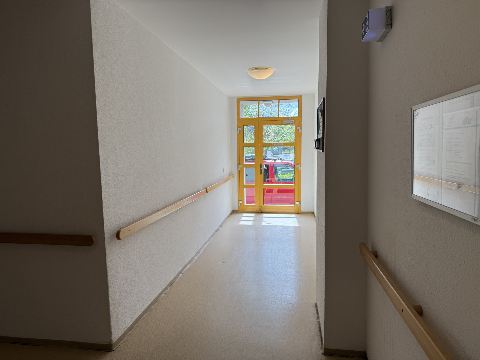 Zentrumsnah! 1,5-Raum-Whg. mit Balkon + Fahrstuhl / rollstuhlgerecht; vermietet!