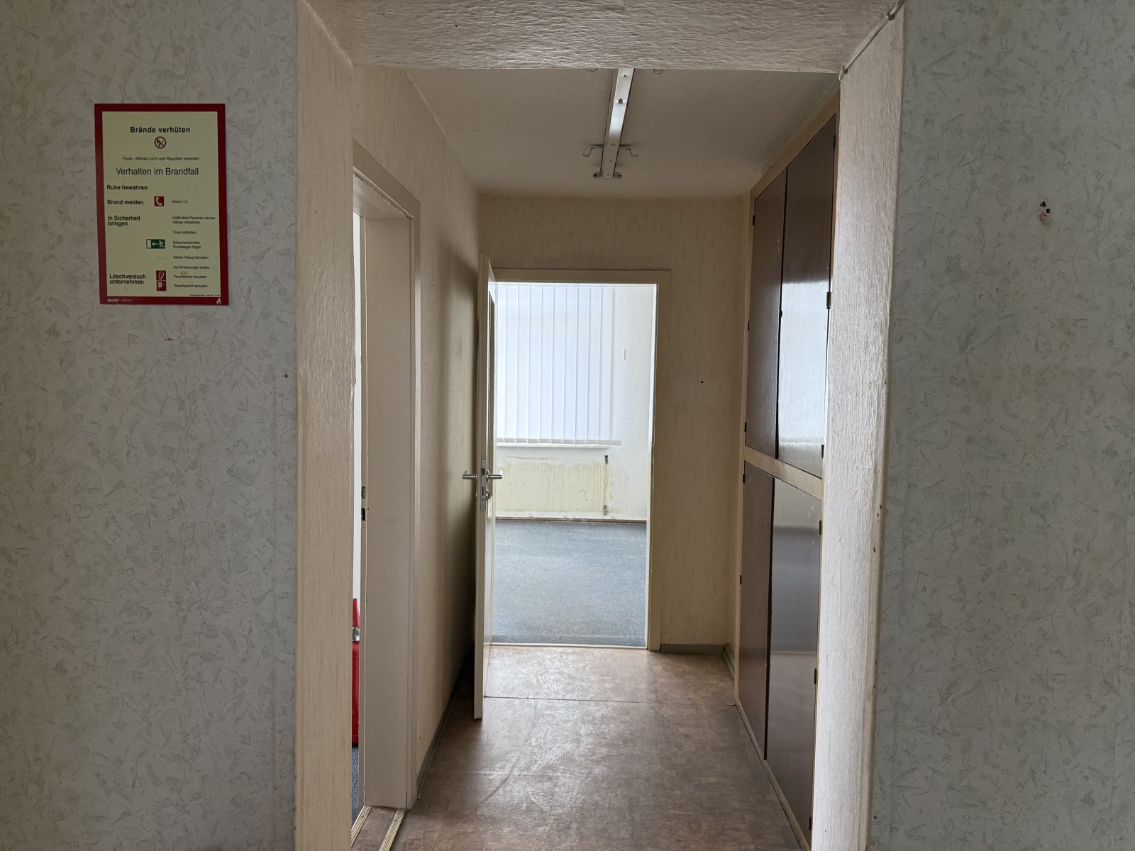 Repräsentatives Wohnen oder Arbeiten auf 200 m² in Fabrikantenvilla – Sanierung nach Wunsch!