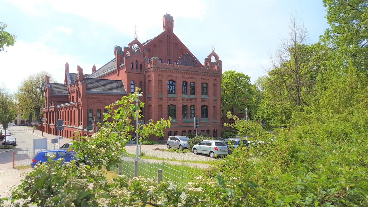 Zentrumsnahe Zweiraumwohnung mit Balkon u. Stellplatz! Vermietet!