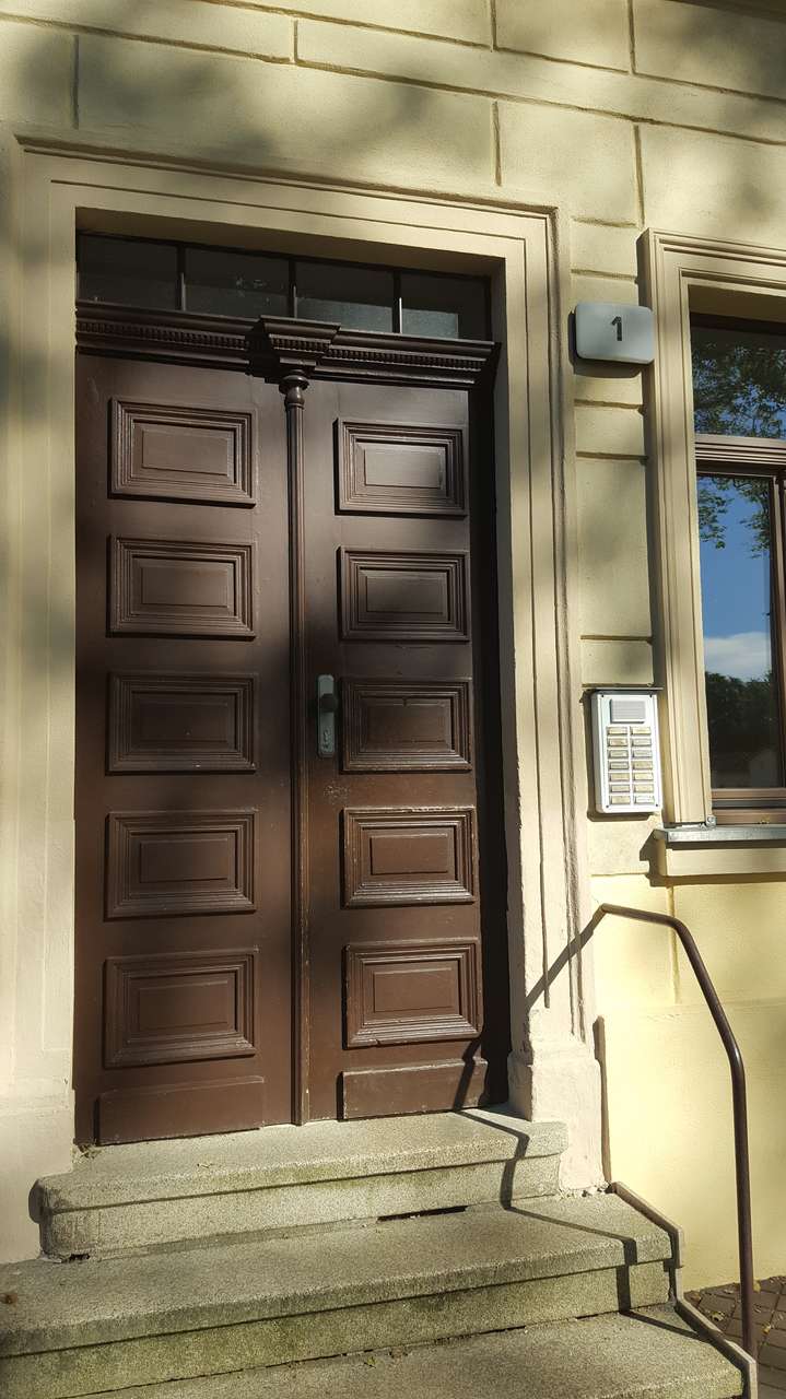 1,5-Raumwhg. mit EBK und Stpl. in historischem Villenviertel, leer ab 1.12.!