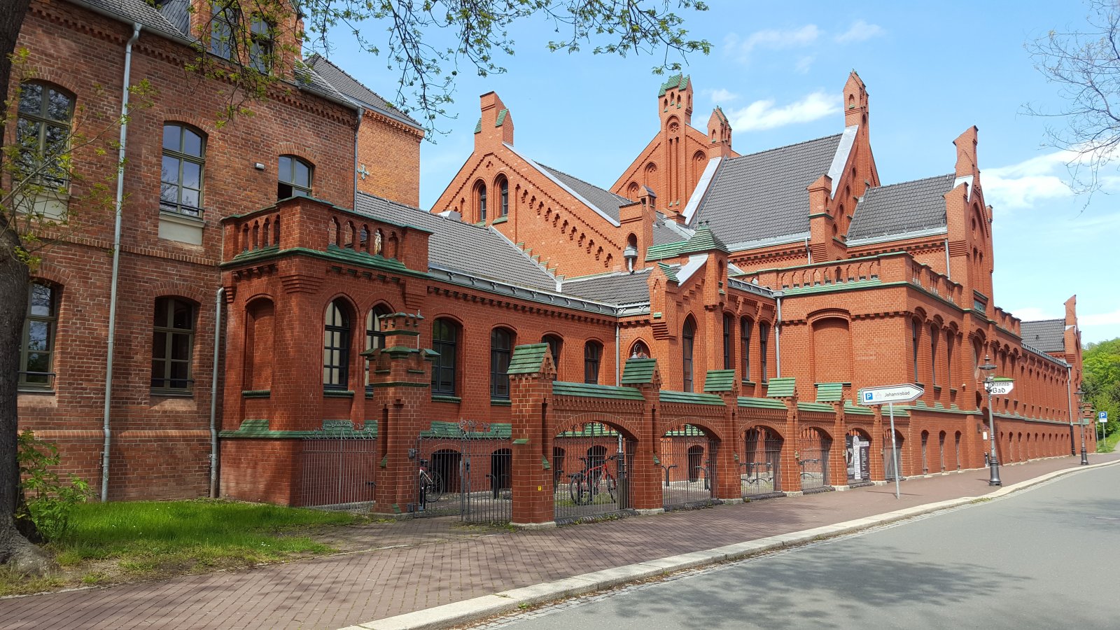 Vermietete 2-Raumwohnung mit Einbauküche; Innenstadtlage!