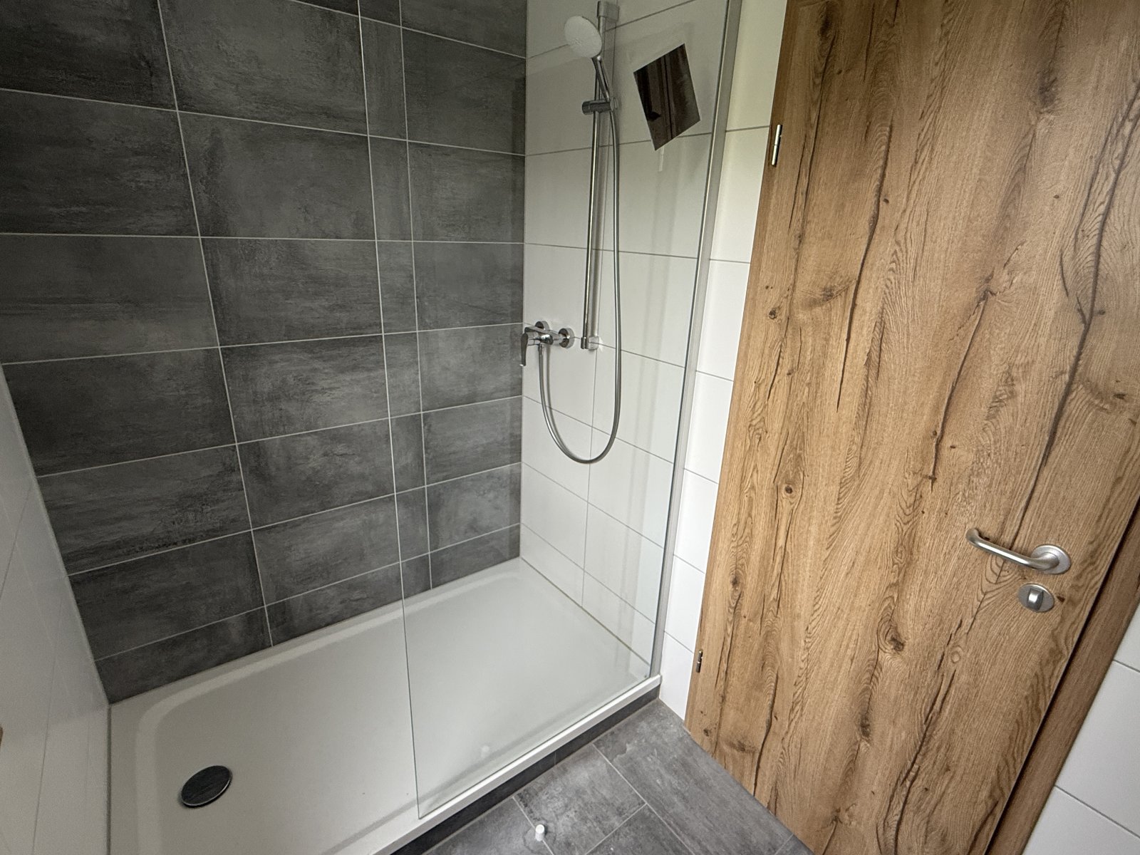 Ab 1.1.27! Moderne 1-Raumwohnung mit Tageslichtbad in guter Lage!