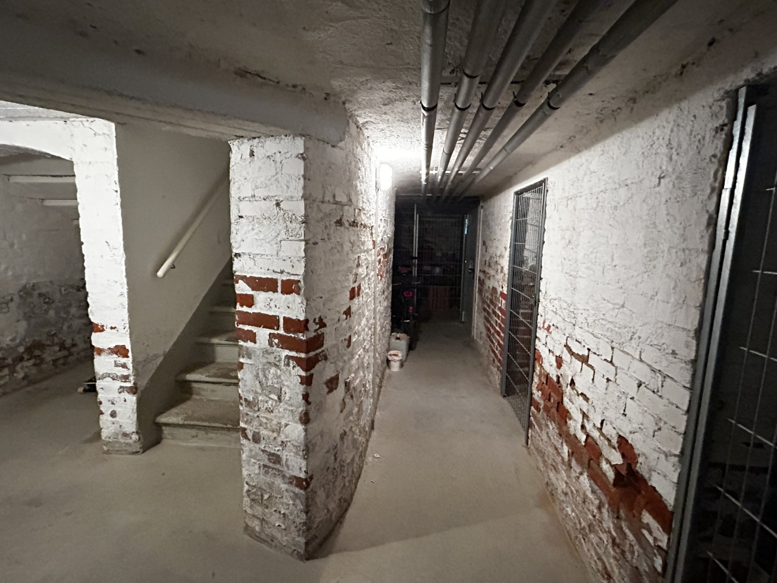 4-Raum-Maisonettewhg. mit 2 Bädern und Dachterrasse!