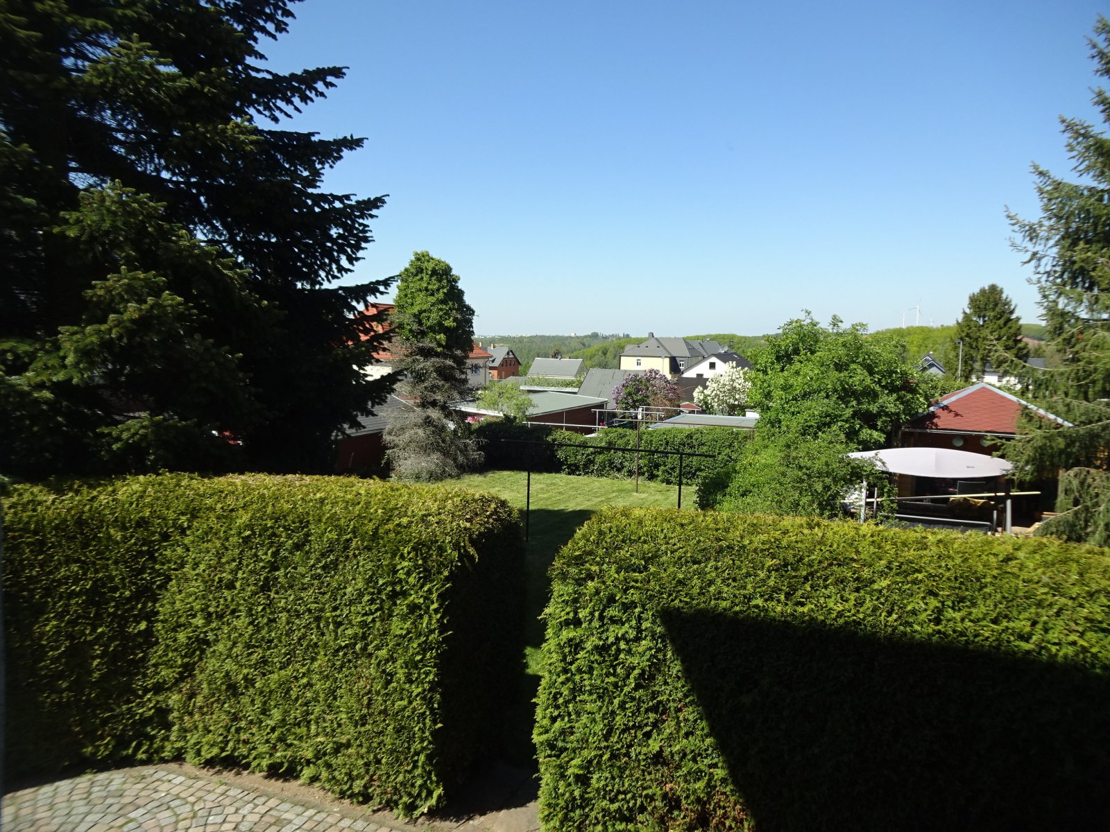 Erstbezug nach Sanierung: 2-Raumwhg. mit mgl. Gartenanteil in ruhiger Lage in Reinsdorf!