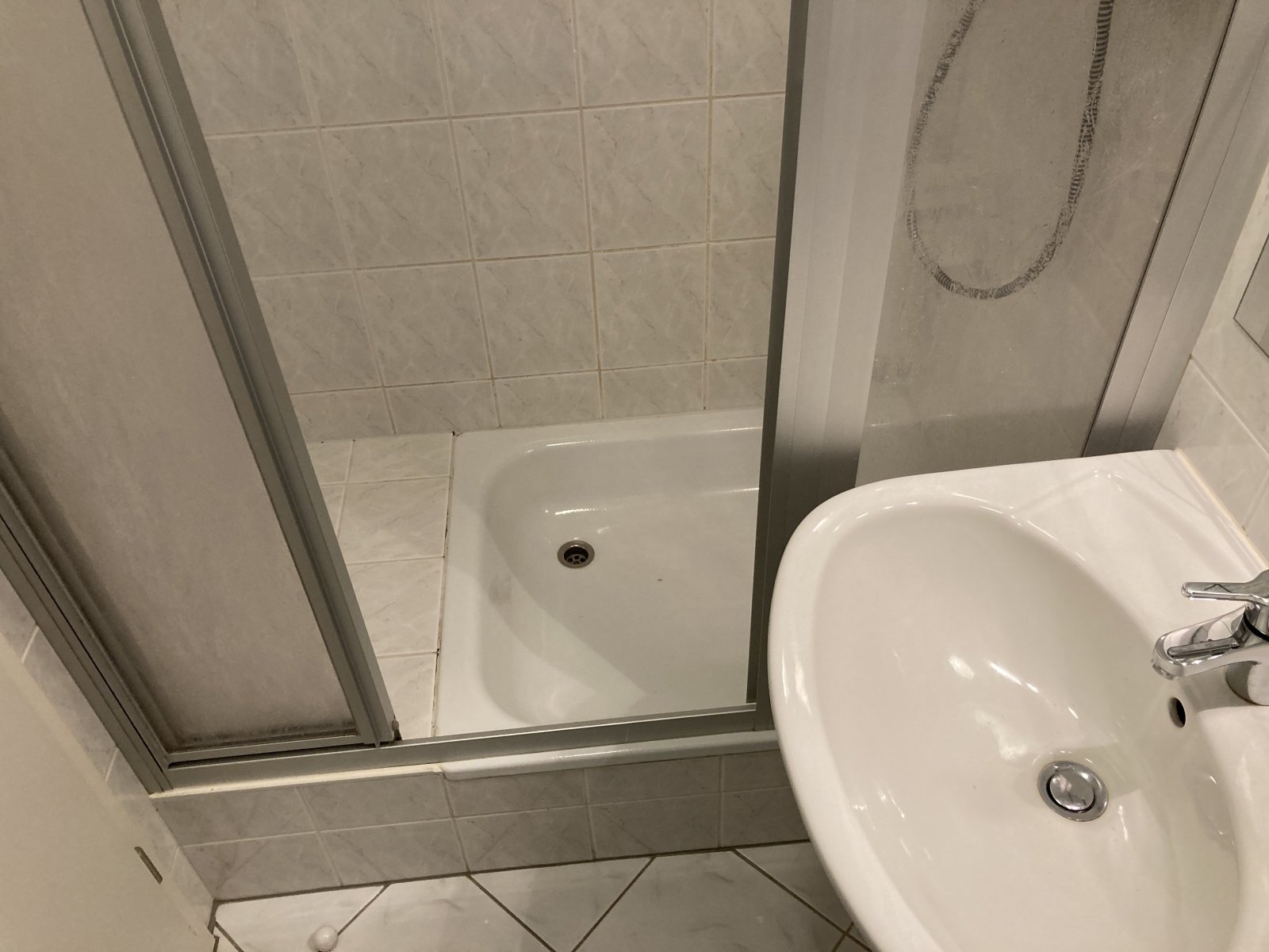 Vermietete 1,5-Raumwhg. mit Balkon und Gartenanteil in Marienthal - Nähe HBK!