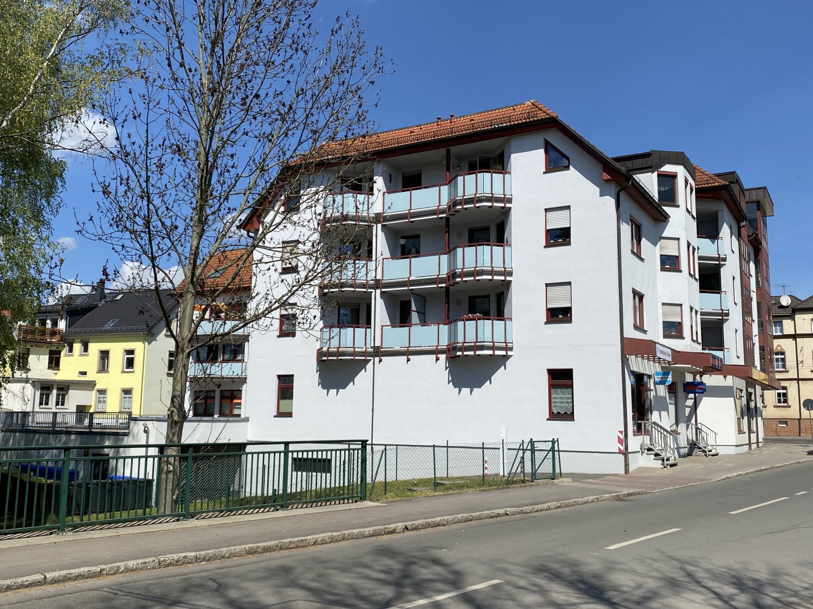Vermietete 2-Raumwohnung mit Balkon, Fahrstuhl und TG-Stellplatz! Marienthal - Nähe HBK!