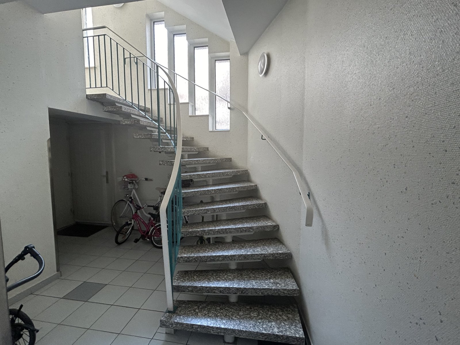3-Raumwohnung mit Dachterrasse in 1A-Lage! Direkt neben den Zwickau Arcaden!