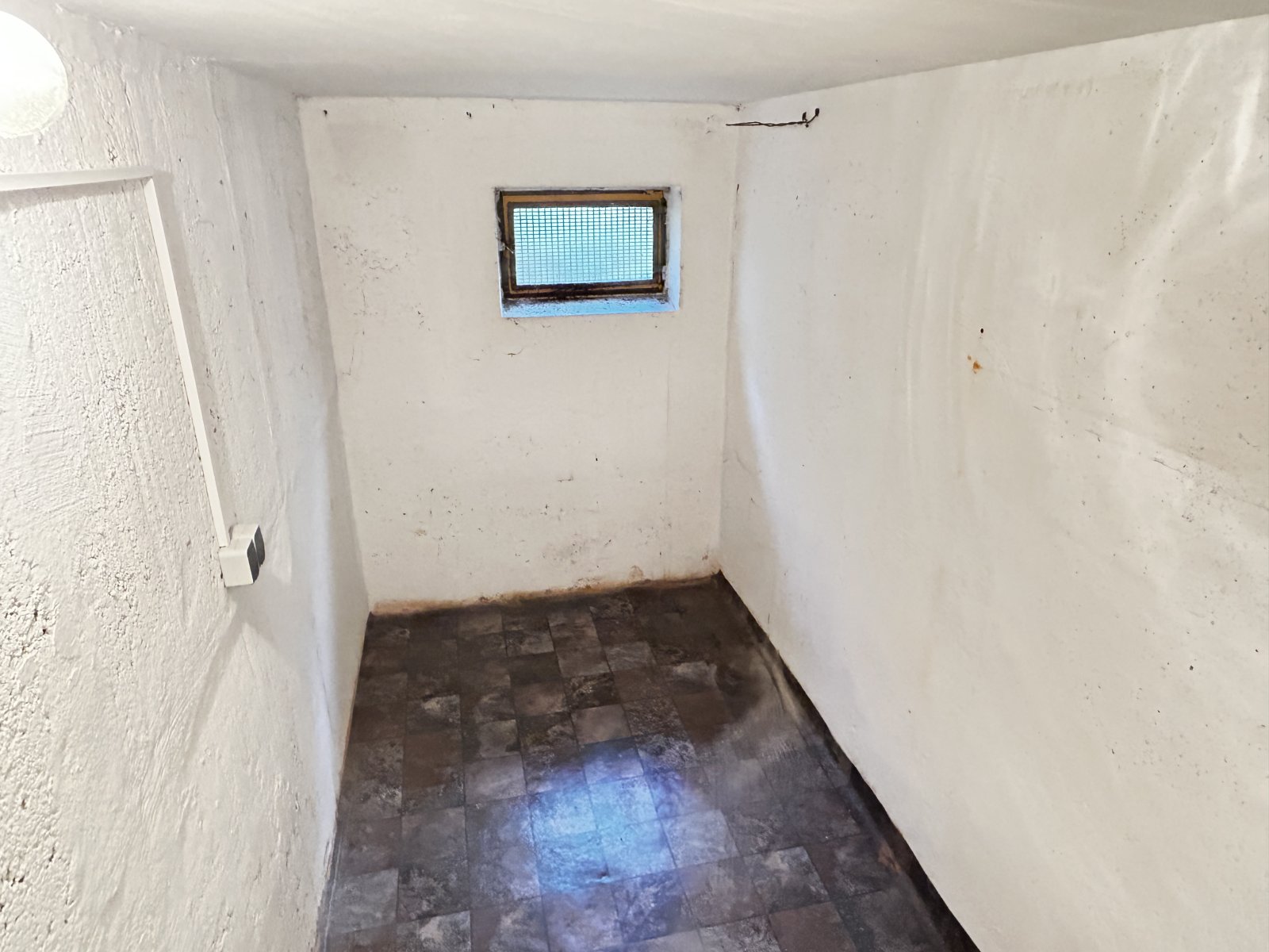 3-Raumwohnung mit Stellplatz und Balkon in Mülsen!