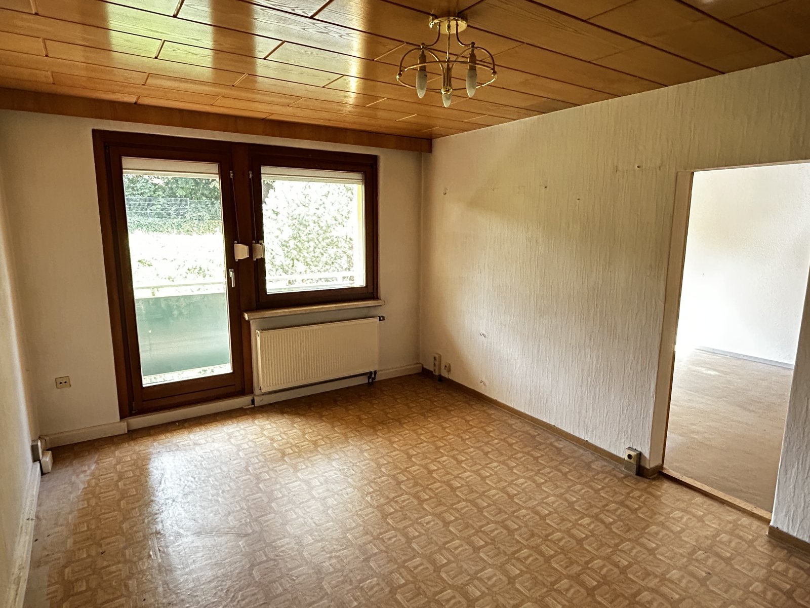 3-Raumwohnung mit Stellplatz und Balkon in Mülsen!