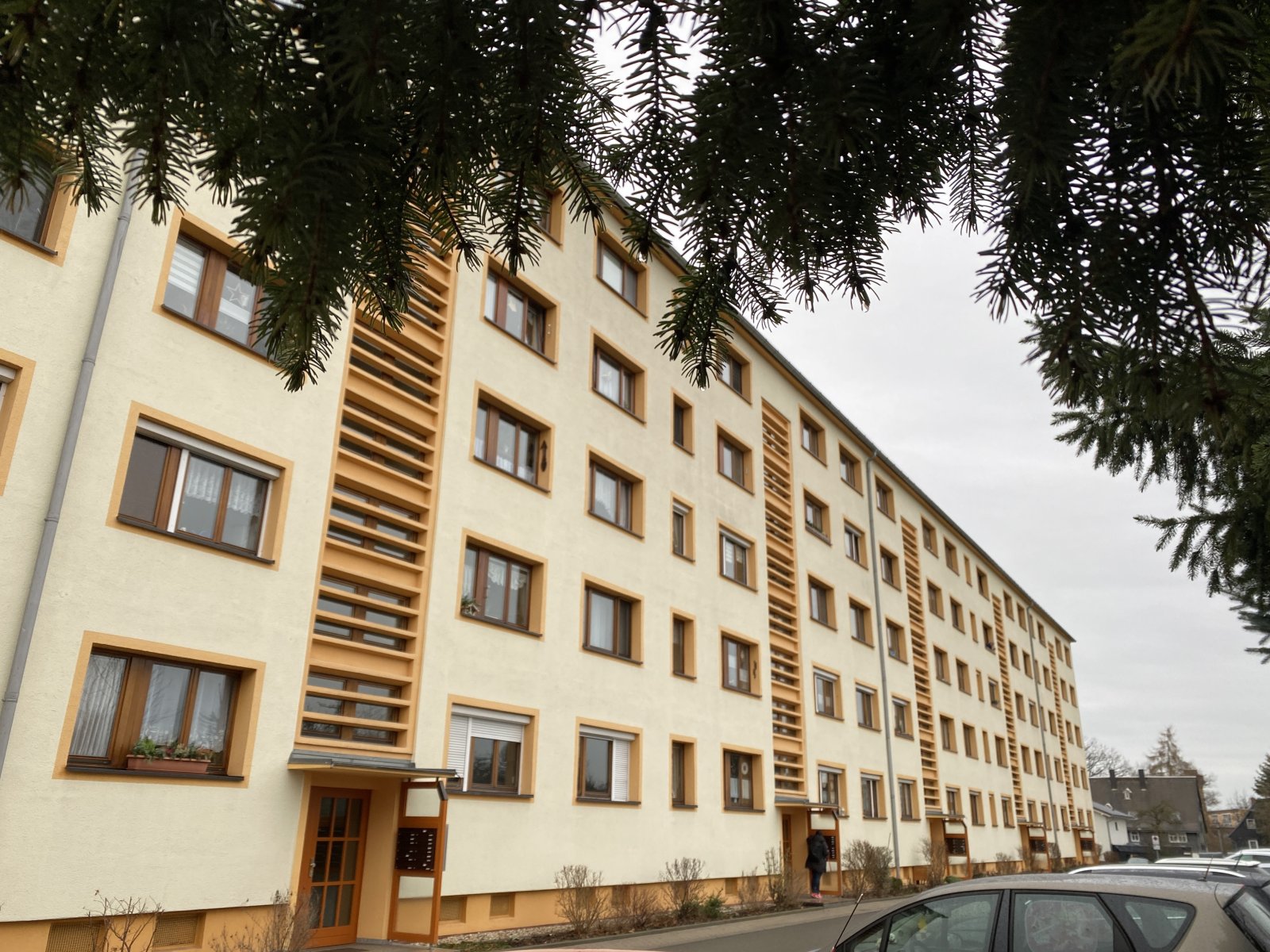 3-Raumwohnung mit Stellplatz und Balkon in Mülsen!